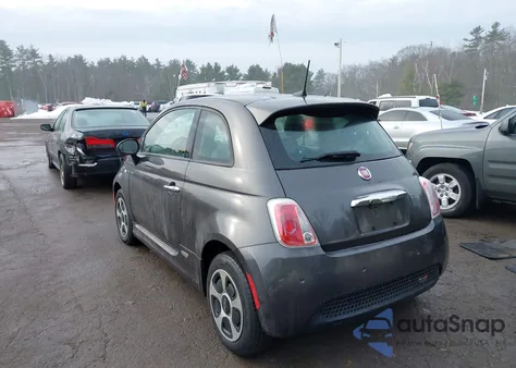 2018 Fiat 500E Battery Electric z USA, uszkodzony, nr VIN 3C3CFFGE6JT471708